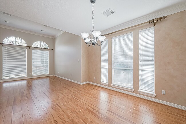 Building Photo - 13135 Finch Brook Dr
