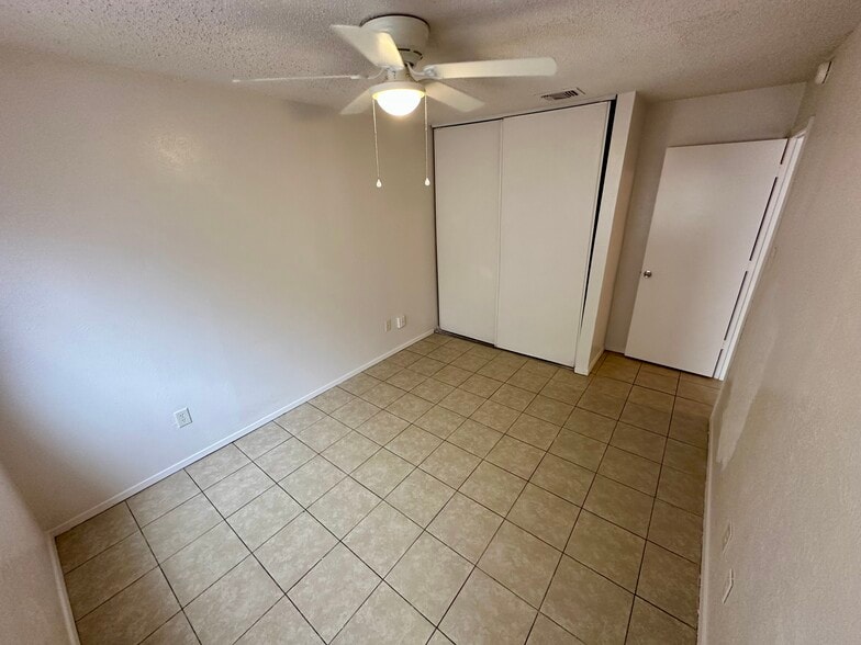 Building Photo - 3820 Bigleaf Ln