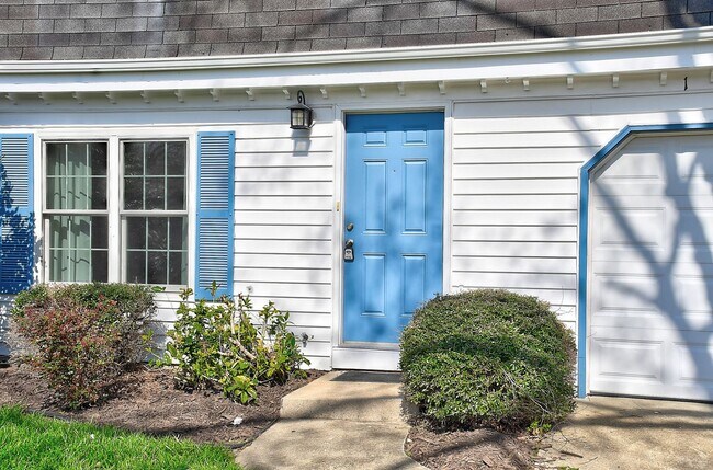 Building Photo - FOR RENT - INDIAN LAKES / SALEM AREA VIRGINIA BEACH!