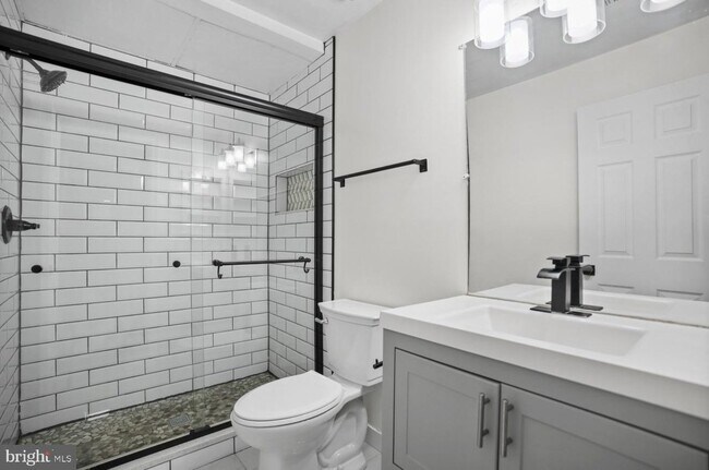 Building Photo - 4 Cedar Valley Pl