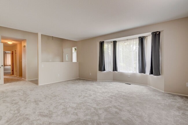 Building Photo - Updated Oak Harbor Home in Ridgehaven