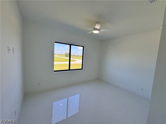 Building Photo - 4002 NW 38th St