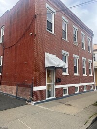 Building Photo - 10 Mahar Ave