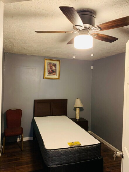 Building Photo - 1344 State University Dr