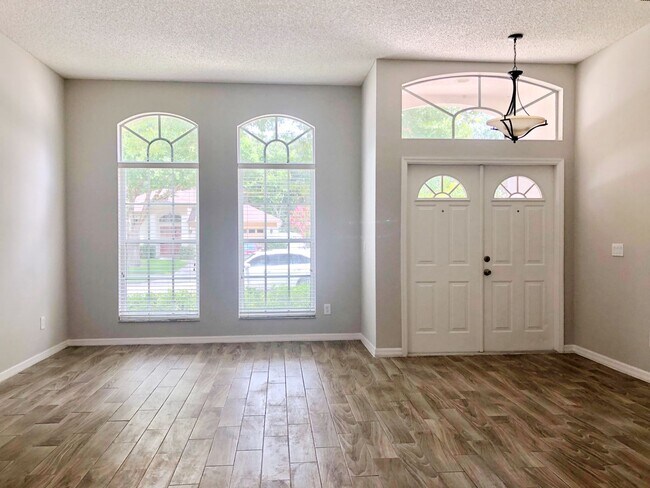 Building Photo - GREAT OVIEDO HOME WITH SOUGHT AFTER SCHOOLS