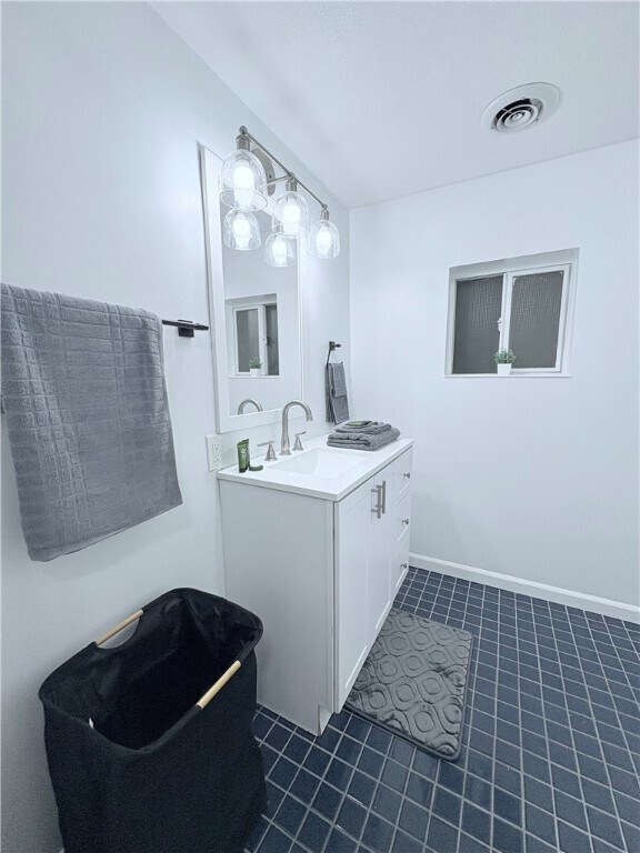 Building Photo - 3 Edyth St