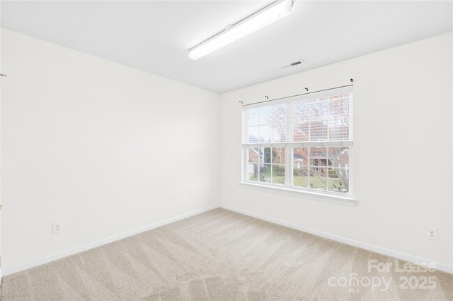 Building Photo - 10223 Kelso Ct
