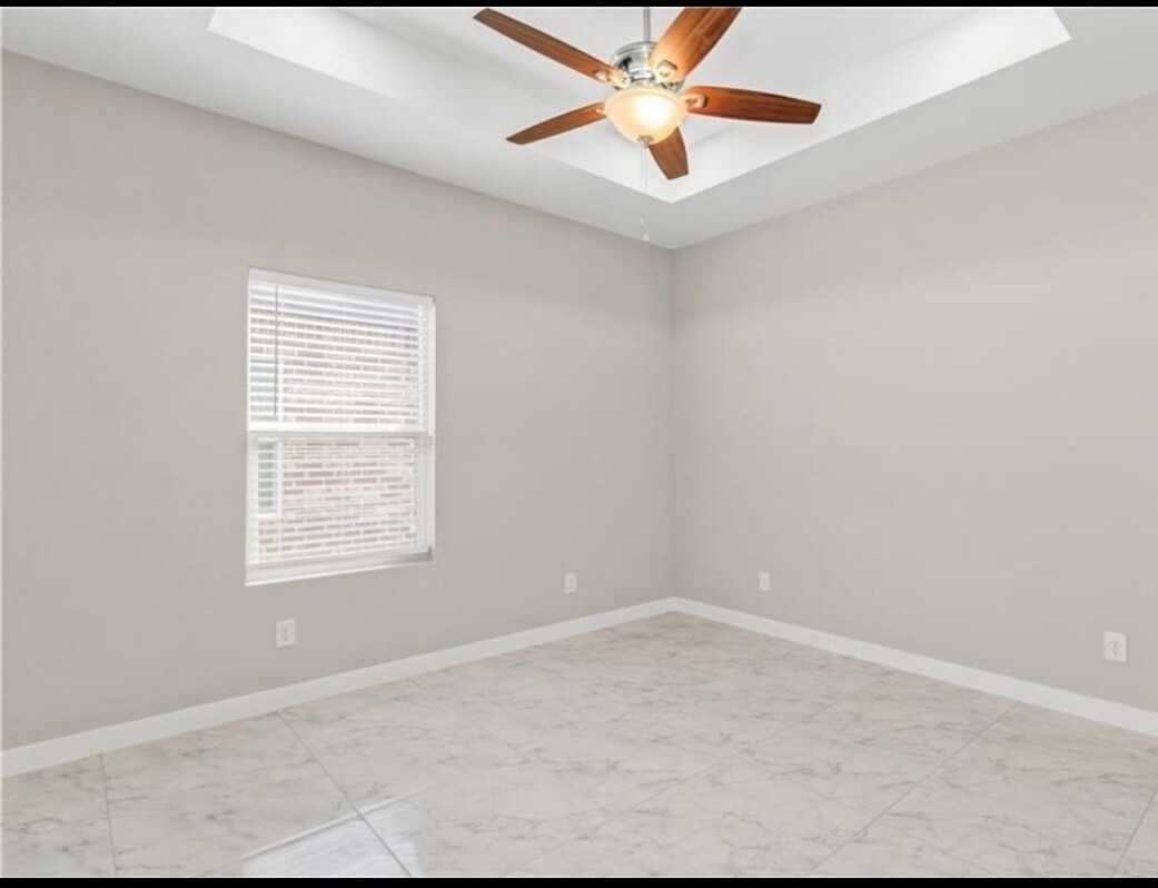 Large bedrooms with recess lights and ceiling fans - 2513 E Israel Ave