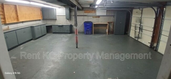 Building Photo - 7201 Hardy Ave