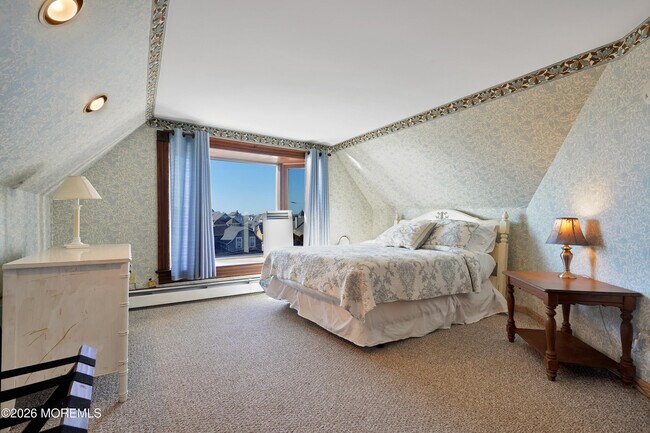 Building Photo - 19 Ocean Ave N