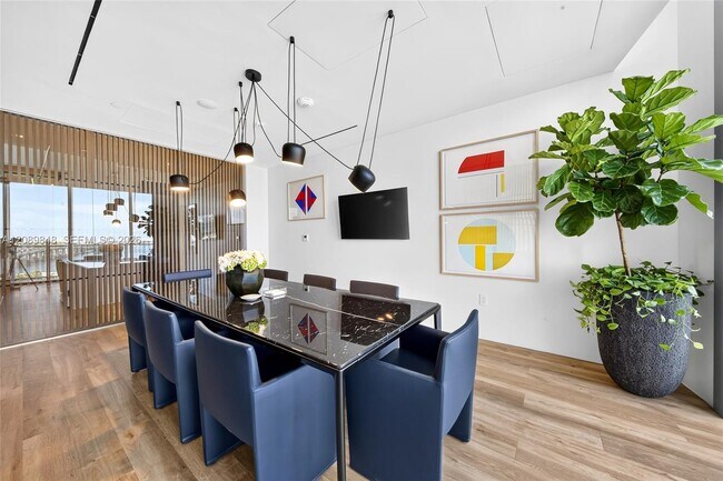 Building Photo - 1400 Biscayne Blvd