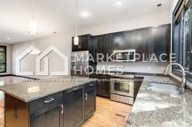 Building Photo - 53 N 5th St