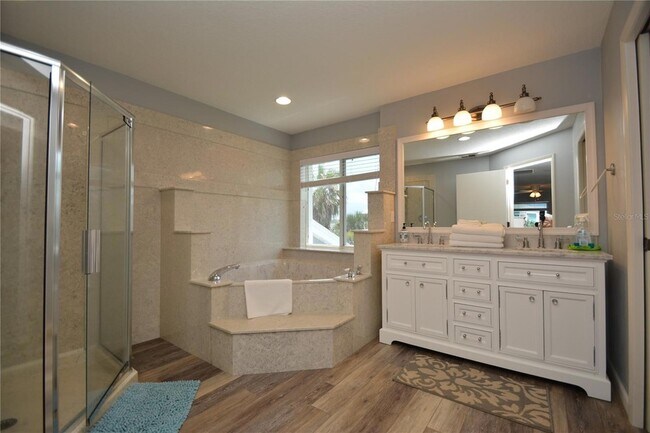 Building Photo - 7094 N Ocean Shore Blvd