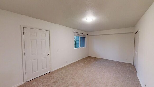 Building Photo - Coming Soon! Dual Master Bedrooms in a Lig...