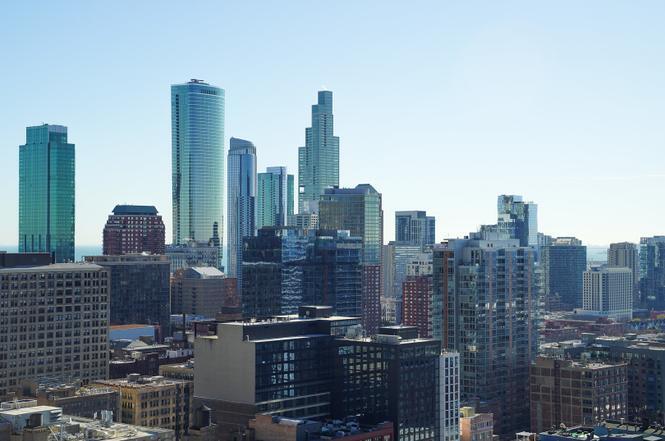 Building Photo - 235 W Van Buren St