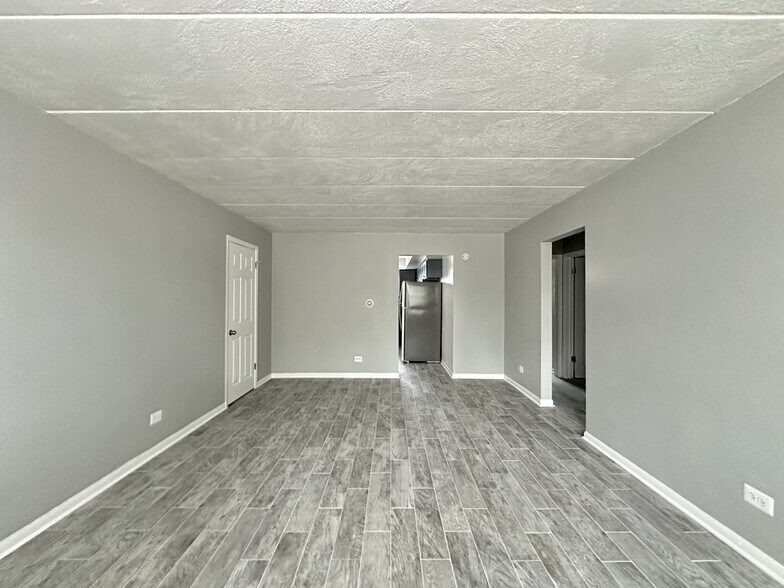 Building Photo - 1408 Carol St