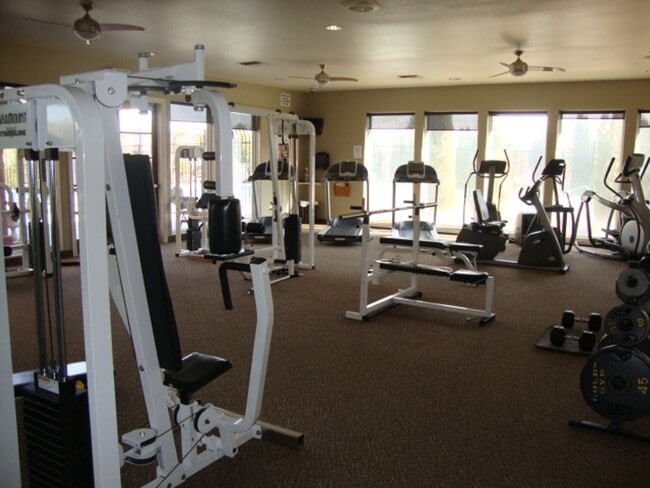 Building Photo - Reno Rental Finders - 6850 Sharlands Ave #W1137 Reno, NV 89523