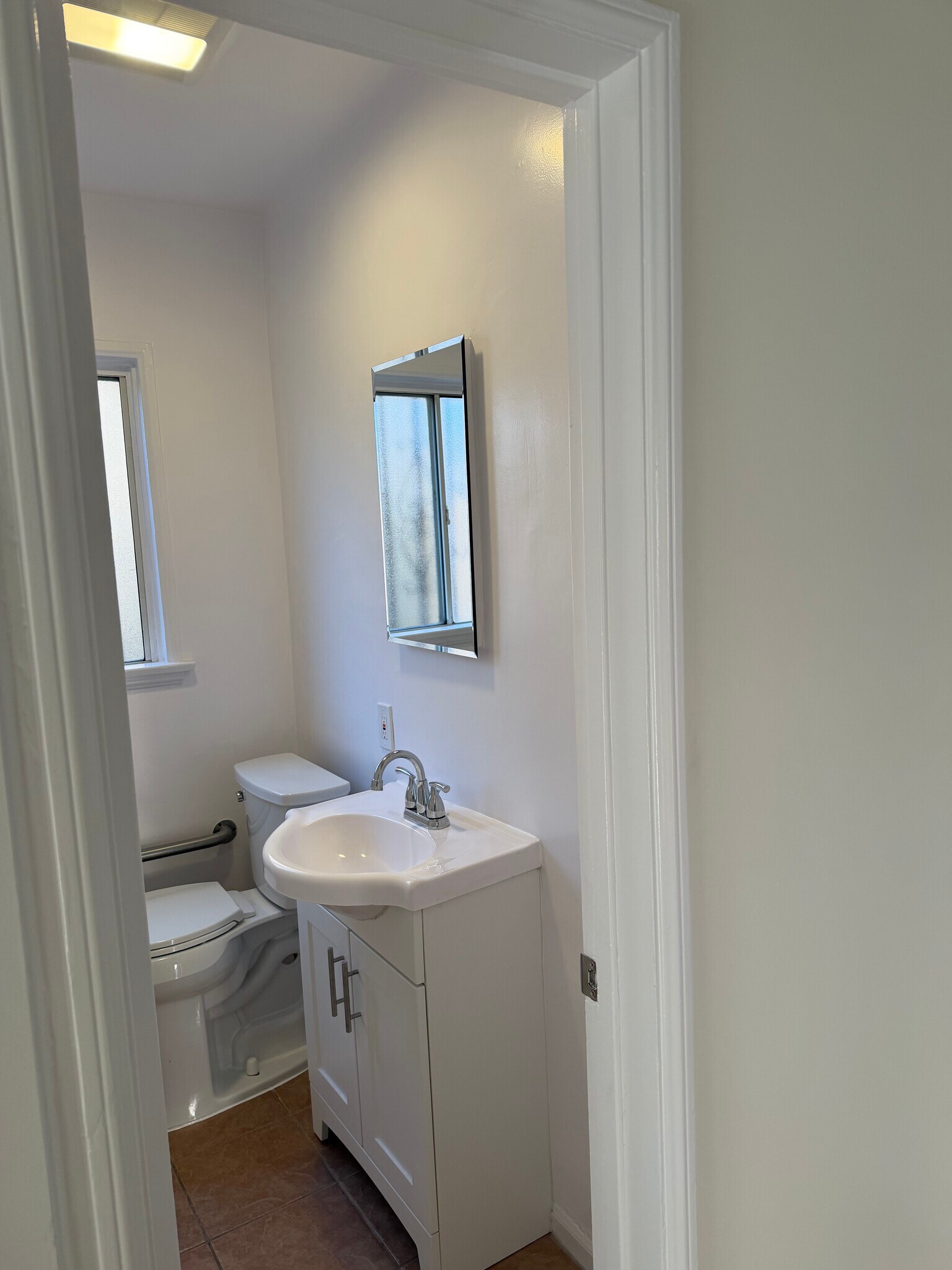 Bathroom - 6133 S Harvard Blvd