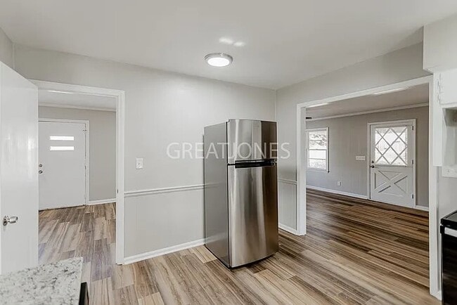 Building Photo - 4346 Pinebrook Dr