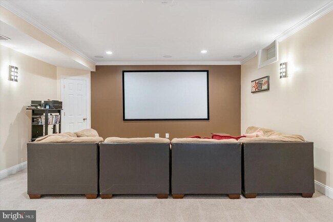 Building Photo - 1710 Stone Ivy Pl