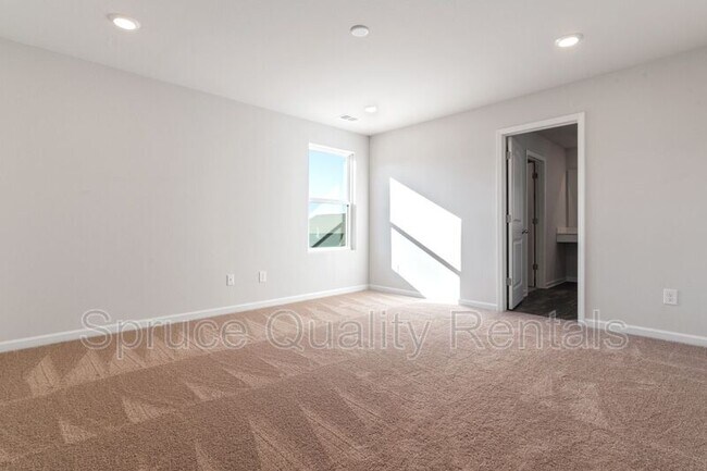 Building Photo - 216 McClellan Trail