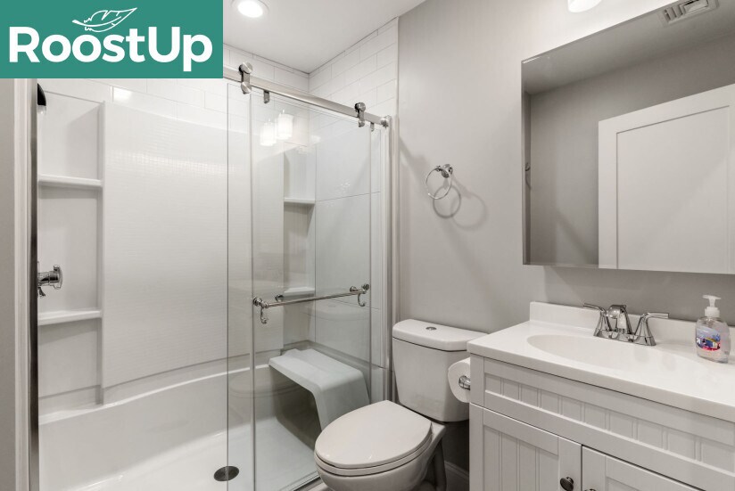 Building Photo - Furnished Bedroom with Private Bath in South Boston