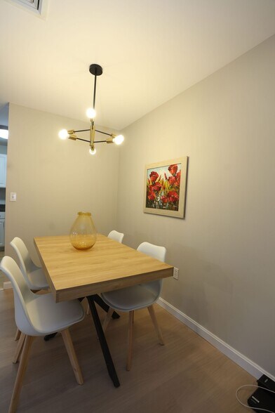 Building Photo - 30 Franklin St