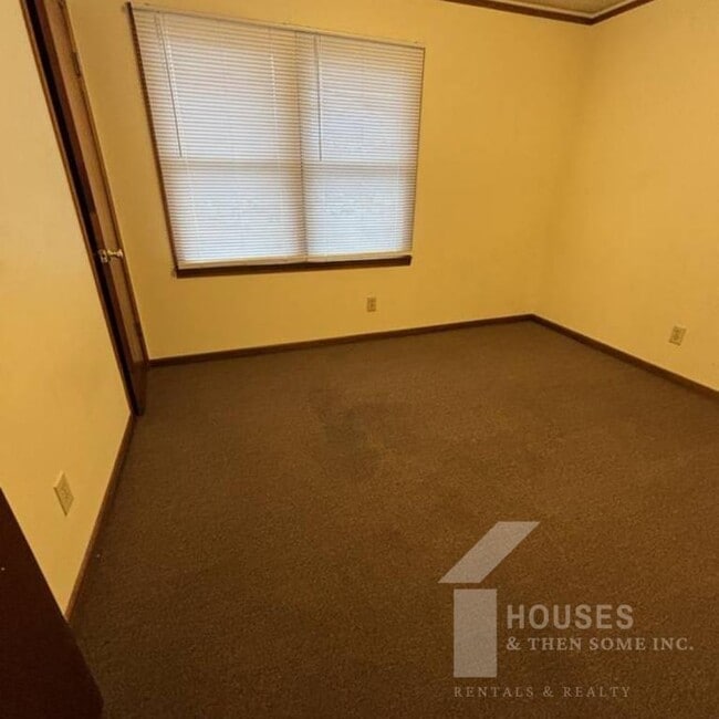 Building Photo - 120 New Prospect Church Rd