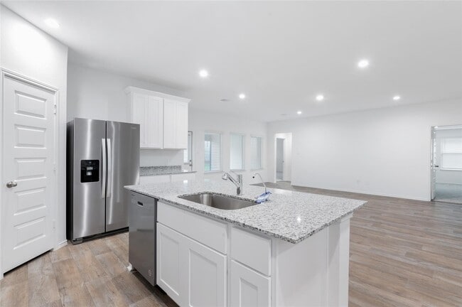 Building Photo - 7418 Elm Lndg Ln