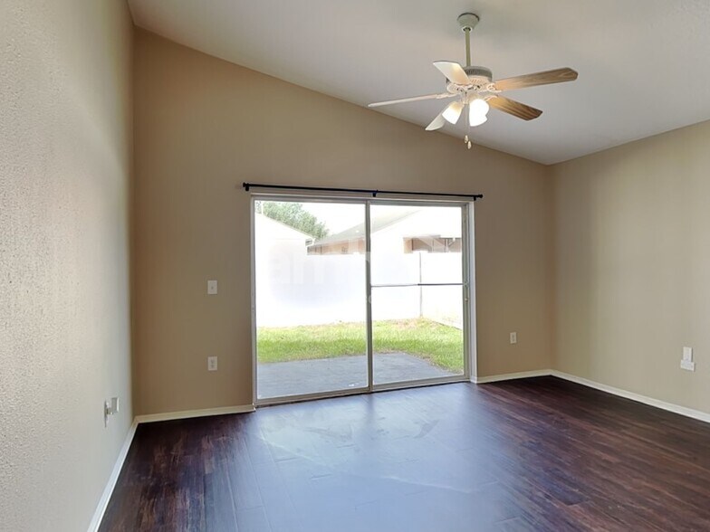 Building Photo - 2325 Ole Hickory Dr