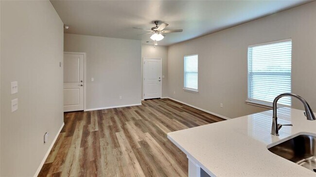 Building Photo - LUXURY 3 Bedroom 2.5 Bathroom Townhome in Piedmont Schools- Neighborhood Park and Basketball Court
