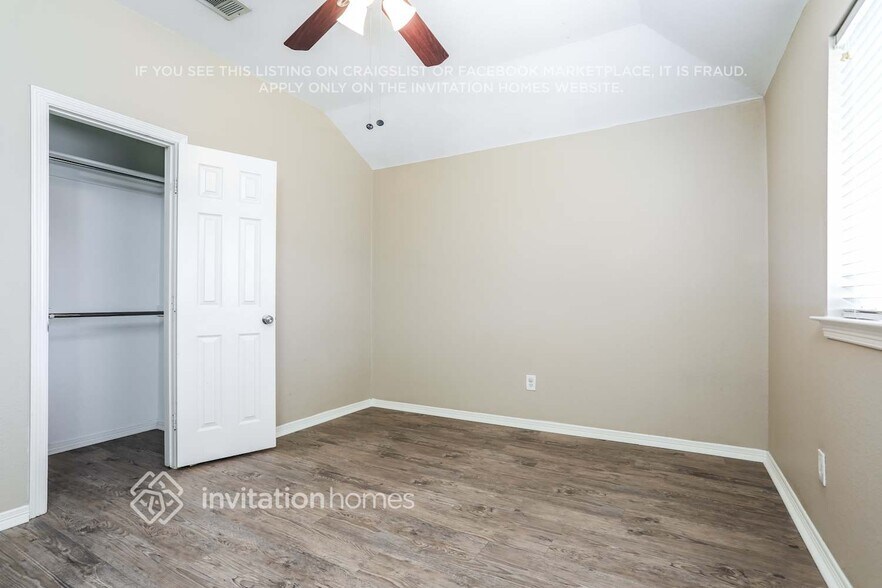 Building Photo - 4808 Bluebird Ln