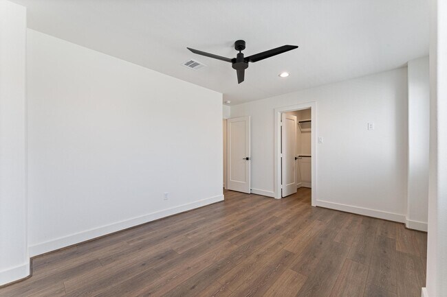 Building Photo - 2753 Sunny Briar Dr