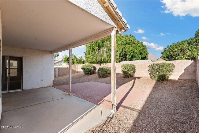 Building Photo - 24225 N 39th Ave