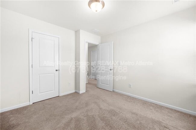 Building Photo - 6448 Mountain Home Way