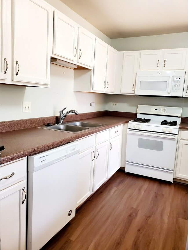 Building Photo - 1007 Horizon