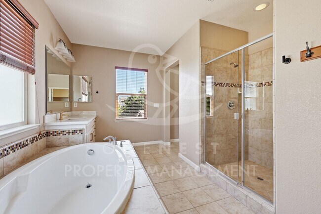 Building Photo - 2127 Ranch View Dr