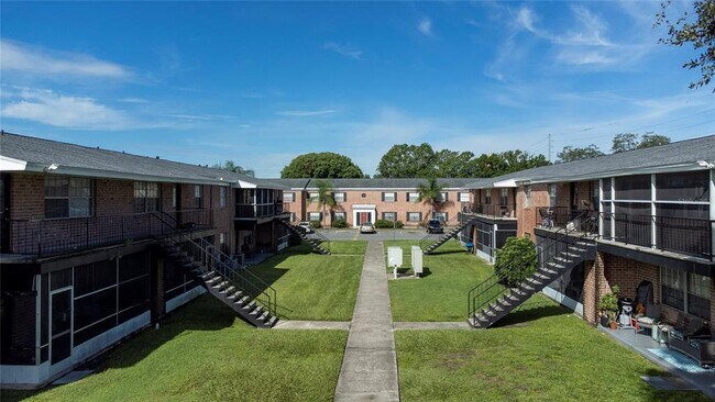 Building Photo - 1438 Holden Ave