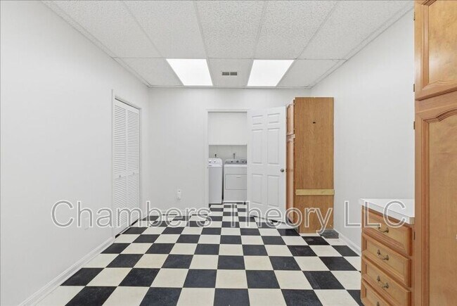 Building Photo - 1436 Ironwood Dr