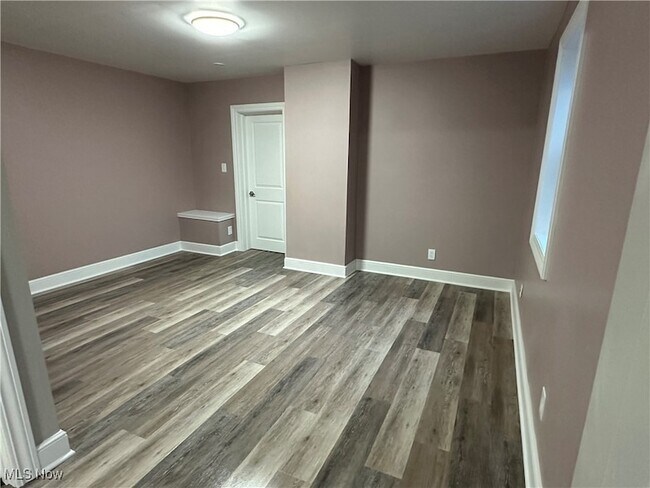 Building Photo - 1445 W 52nd St