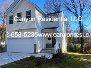 Building Photo - 1064 W Bank St