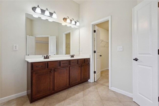 Building Photo - 13284 Warrensville Cove