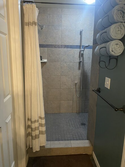 Building Photo - 23100 Sagers Ln