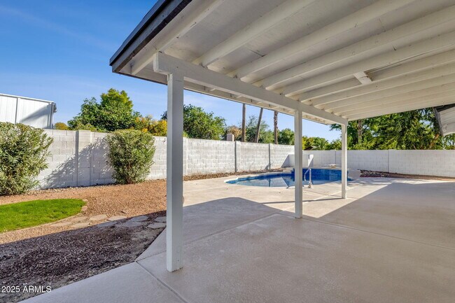 Building Photo - 14421 N 45th St