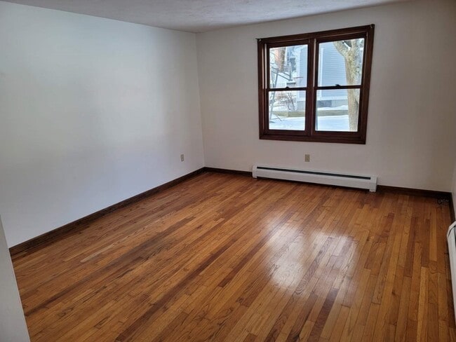 Building Photo - 23 Tattan Farm Rd