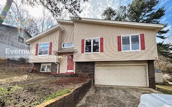 Building Photo - 3 Bed/2 Bath Home with Garage / Pet-Friendly / Vouchers Accepted / Available Now!