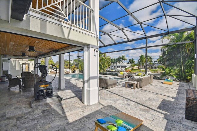 Building Photo - 2151 Lusitania Dr