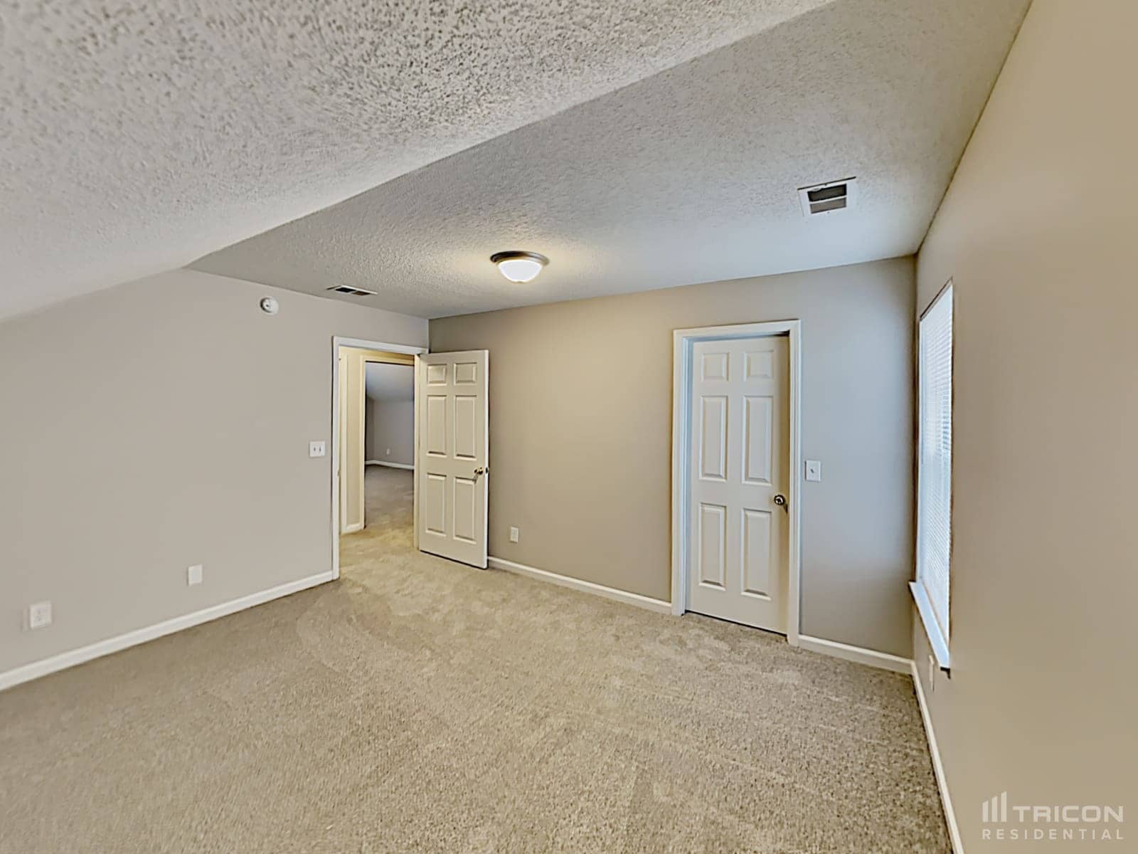 Building Photo - 929 Schofield Ln
