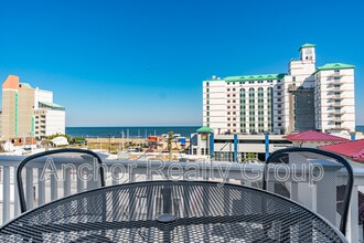 Building Photo - 217 16th St