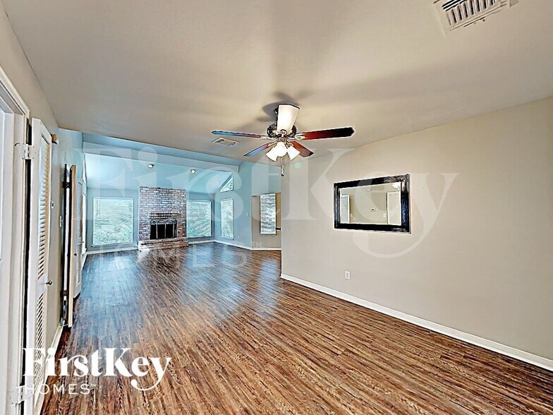 Building Photo - 7451 Tunbury Ln